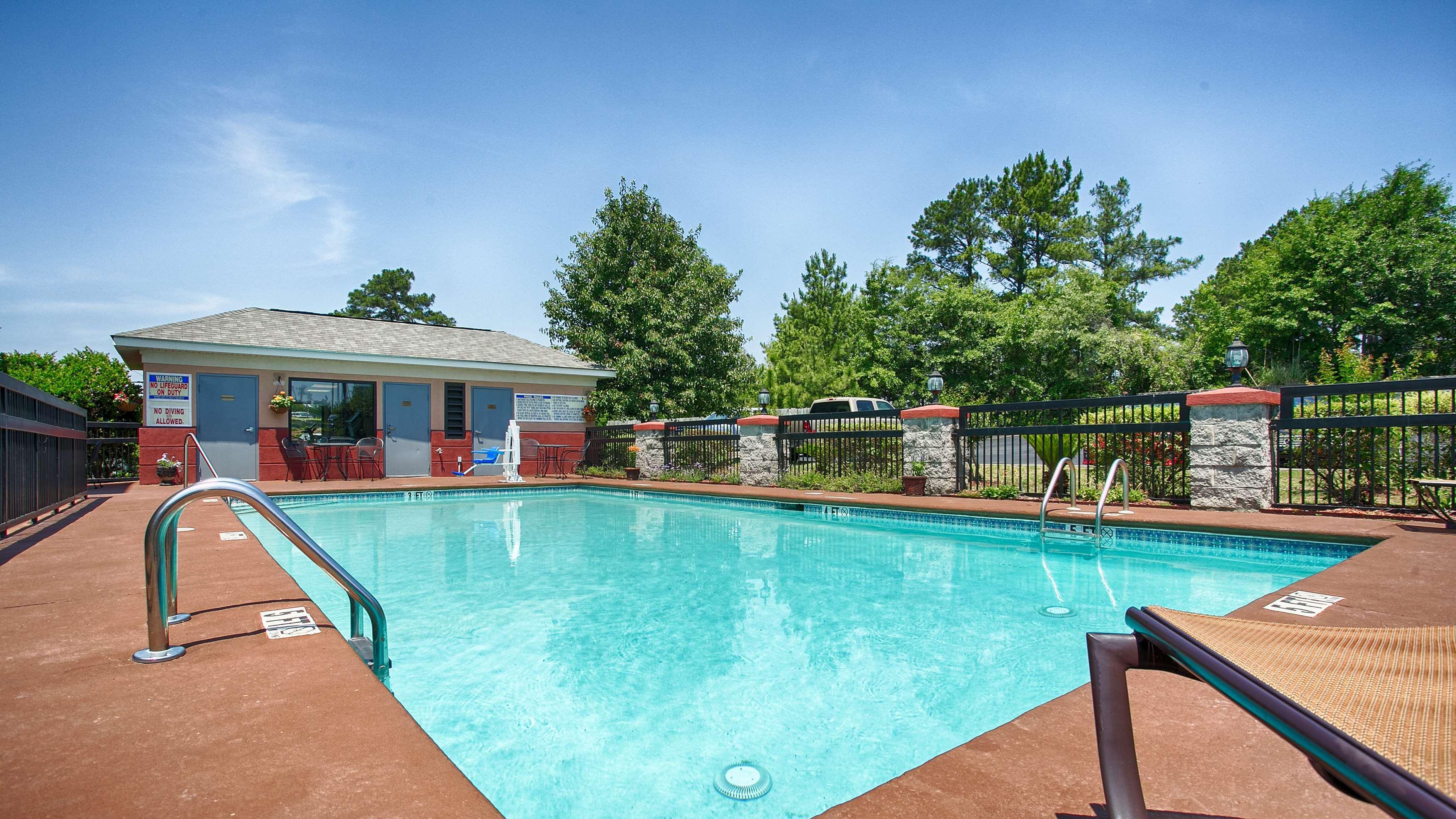 Best Western Augusta West Luaran gambar