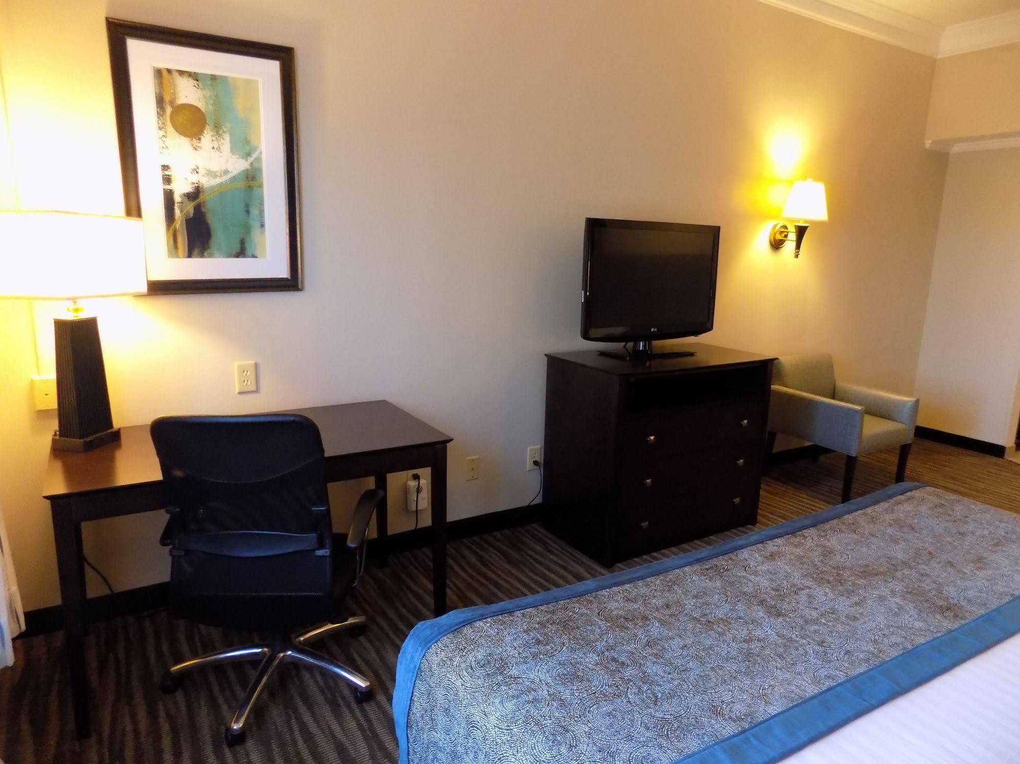 Best Western Augusta West Luaran gambar