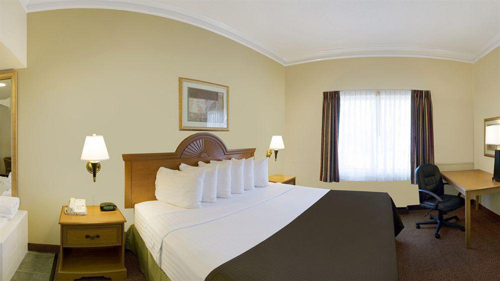Best Western Augusta West Luaran gambar